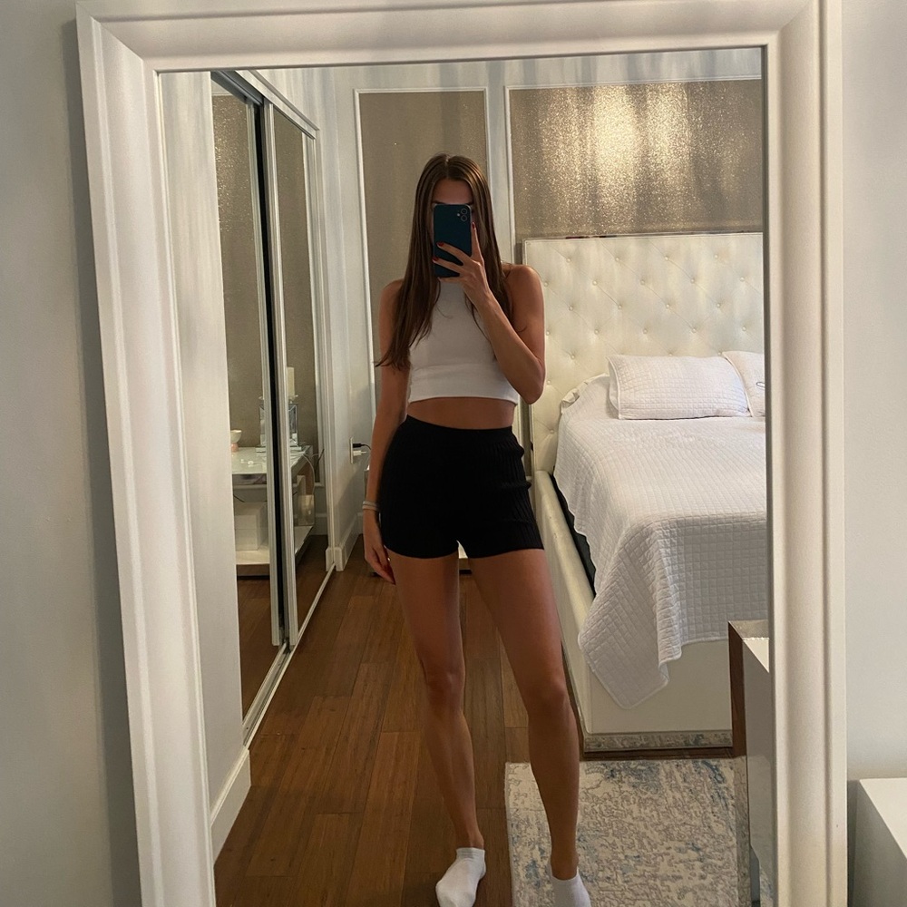 Whitefox Ribbed Shorts - Picture 2 of 5